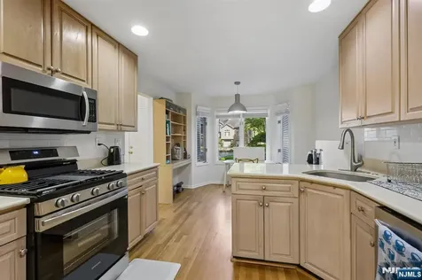 79 Lakeview Drive Old Tappan NJ 07675