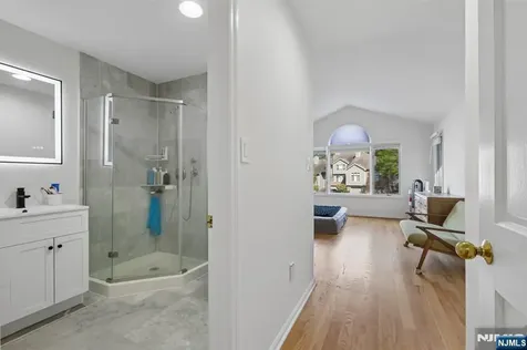 79 Lakeview Drive Old Tappan NJ 07675