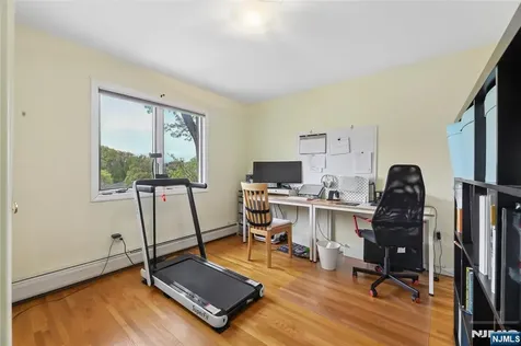 1435 14th Street Fort Lee NJ 07024
