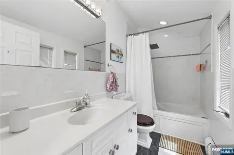 1435 14th Street Fort Lee NJ 07024
