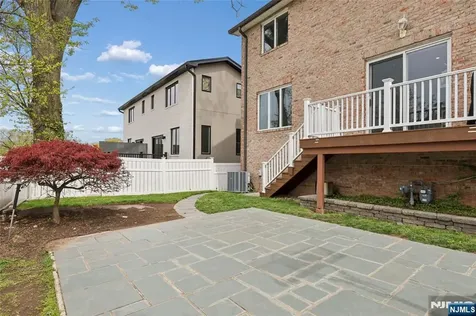 1435 14th Street Fort Lee NJ 07024