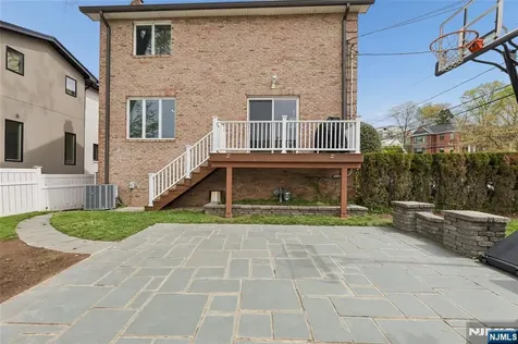 1435 14th Street Fort Lee NJ 07024