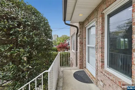1435 14th Street Fort Lee NJ 07024