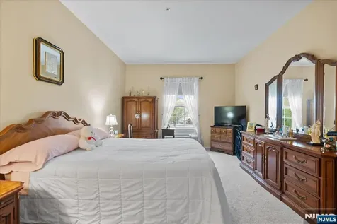 9224 Richmond Road West Milford NJ 07480