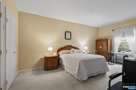 9224 Richmond Road West Milford NJ 07480