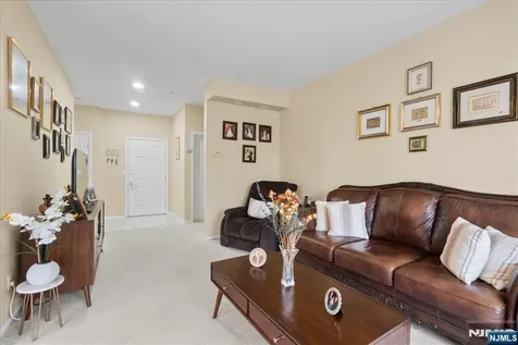 9224 Richmond Road West Milford NJ 07480