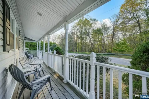 94 Barbara Drive Pompton Lakes NJ 07442