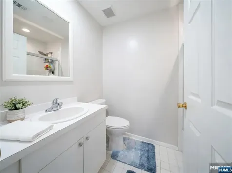 48 Buchanon Court West Orange NJ 07052