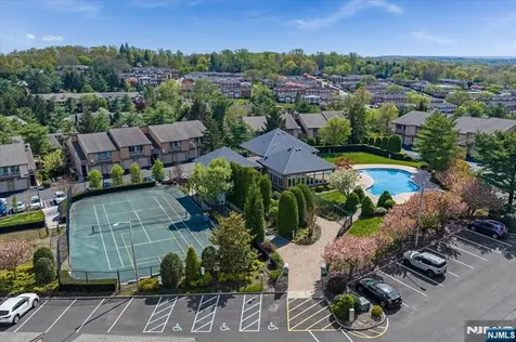 48 Buchanon Court West Orange NJ 07052