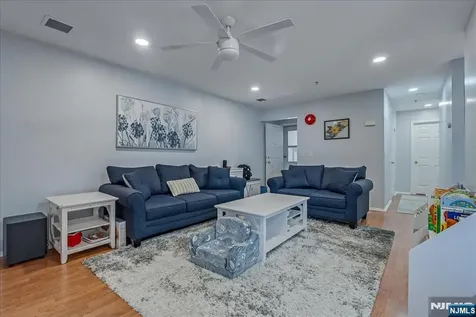 48 Buchanon Court West Orange NJ 07052