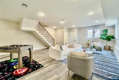 31 Grace Street Irvington NJ 07111