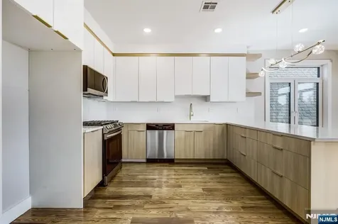 31 Grace Street Irvington NJ 07111