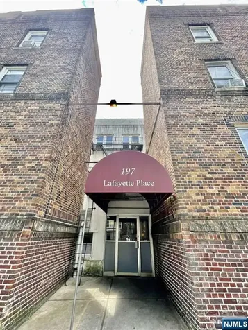 197 Lafayette Place Englewood NJ 07631