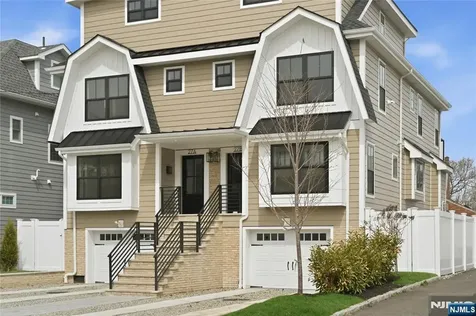 27 Willow Street Millburn NJ 07041