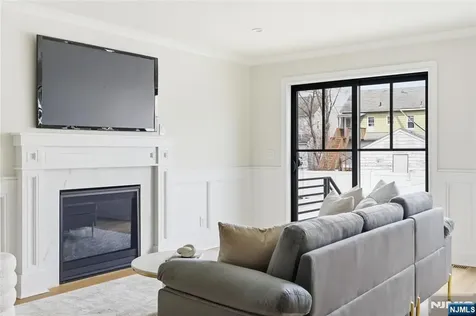 27 Willow Street Millburn NJ 07041