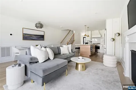 27 Willow Street Millburn NJ 07041
