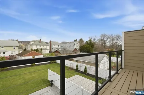 27 Willow Street Millburn NJ 07041
