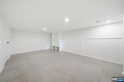 27 Willow Street Millburn NJ 07041