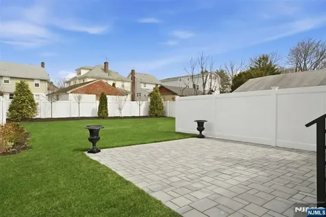 27 Willow Street Millburn NJ 07041