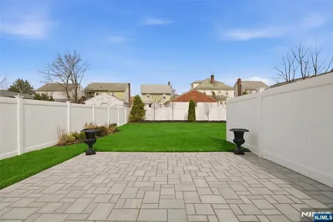 27 Willow Street Millburn NJ 07041