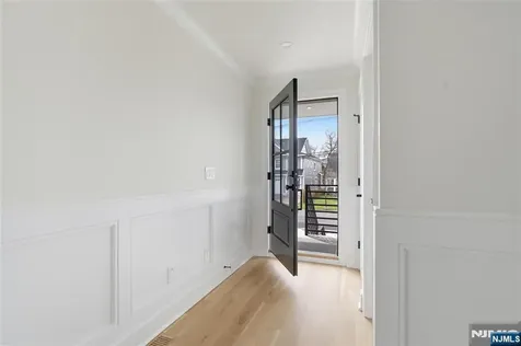 27 Willow Street Millburn NJ 07041