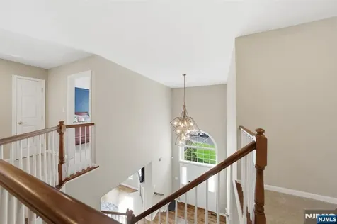 22 Falling Waters Oakland NJ 07436