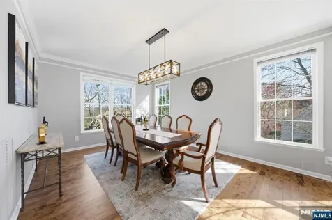 22 Falling Waters Oakland NJ 07436
