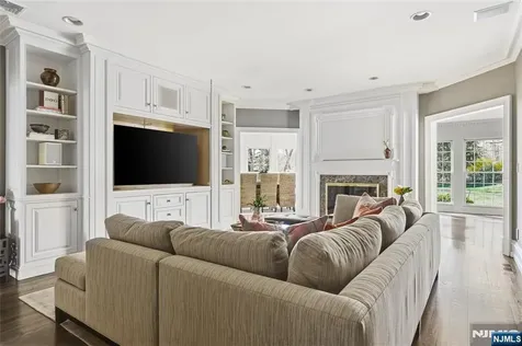 31 Forest Drive Millburn NJ 07078