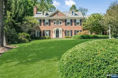 31 Forest Drive Millburn NJ 07078
