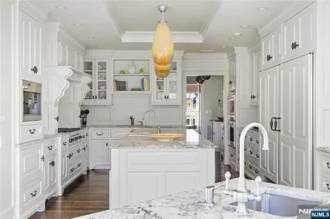 31 Forest Drive Millburn NJ 07078