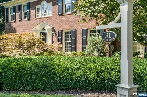 31 Forest Drive Millburn NJ 07078