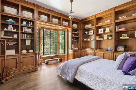 31 Forest Drive Millburn NJ 07078