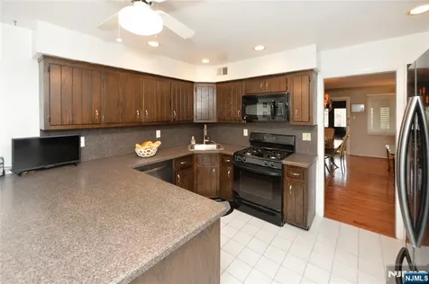 6 Romopock Court Mahwah NJ 07430