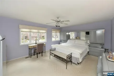 6 Romopock Court Mahwah NJ 07430