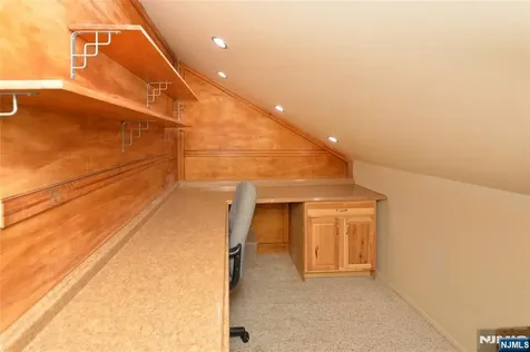 6 Romopock Court Mahwah NJ 07430
