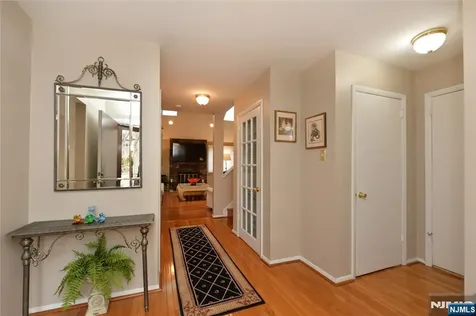 6 Romopock Court Mahwah NJ 07430