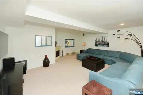 6 Romopock Court Mahwah NJ 07430