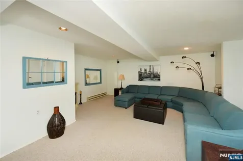 6 Romopock Court Mahwah NJ 07430