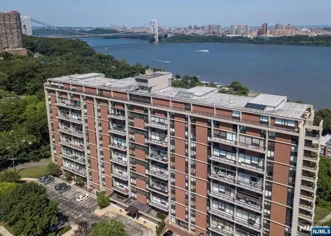 4 Horizon Road Fort Lee NJ 07024