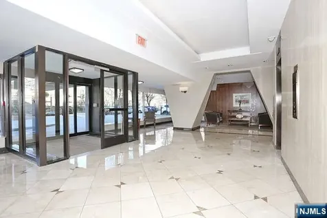 4 Horizon Road Fort Lee NJ 07024