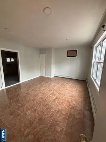 10 Mary Paterson NJ 07503