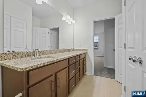 70 Leahy Drive Wood Ridge NJ 07075