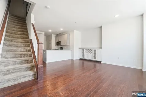 70 Leahy Drive Wood Ridge NJ 07075