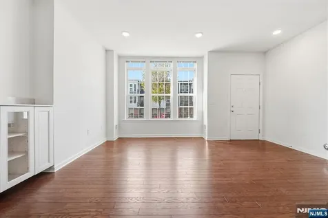 70 Leahy Drive Wood Ridge NJ 07075