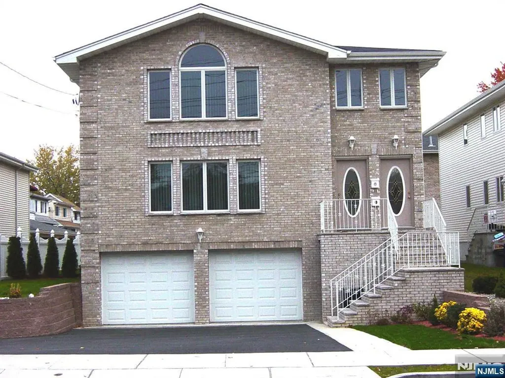 755 Edgewater Avenue Ridgefield NJ 07657