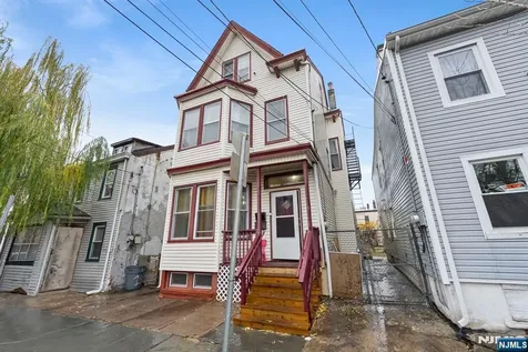 21 Olive Street Paterson NJ 07501