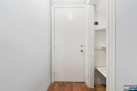 21 Olive Street Paterson NJ 07501