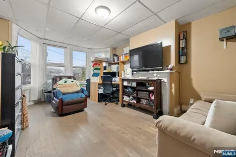 21 Olive Street Paterson NJ 07501