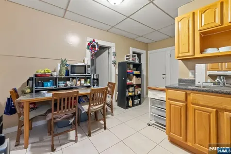 21 Olive Street Paterson NJ 07501