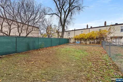 21 Olive Street Paterson NJ 07501